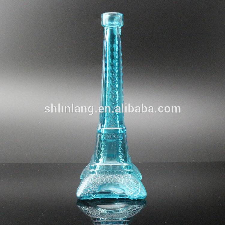 China Wholesale Light Blue Color Glass Eiffel Tower Vase For